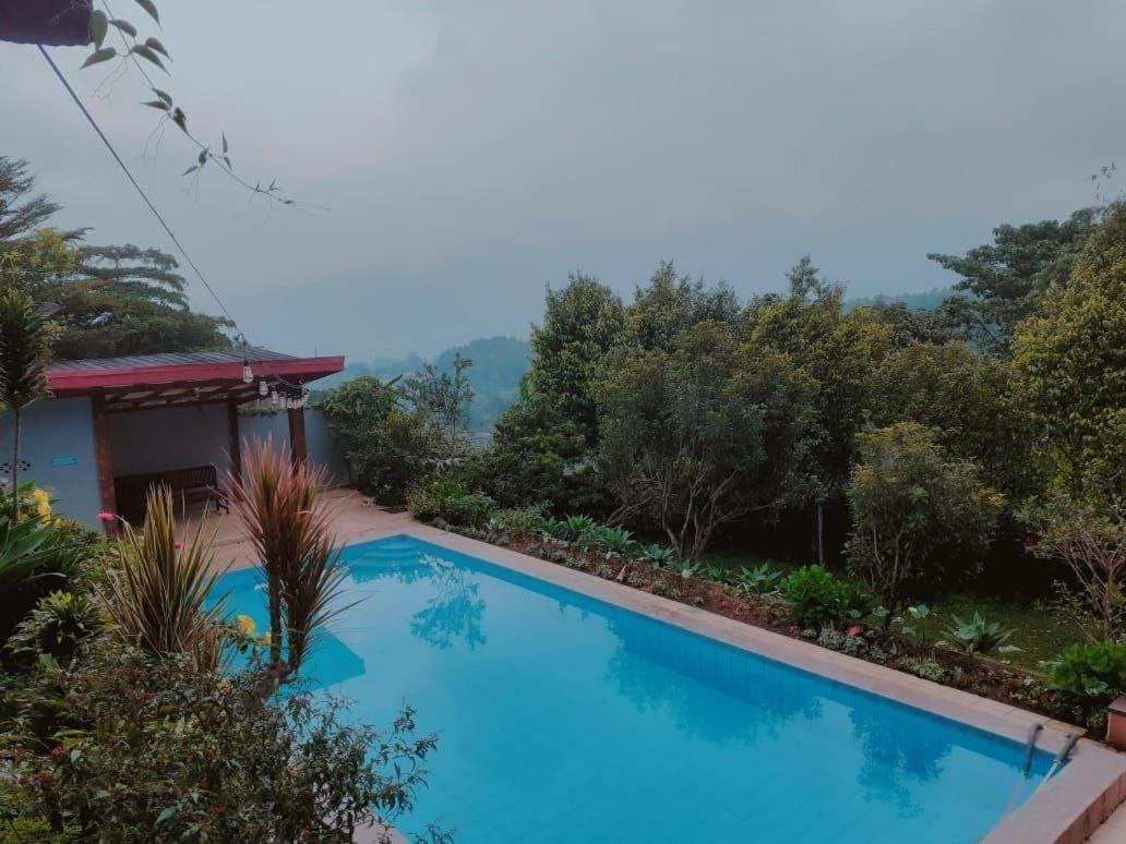 Villa Bata Merah By Spazie Paragajen 外观 照片