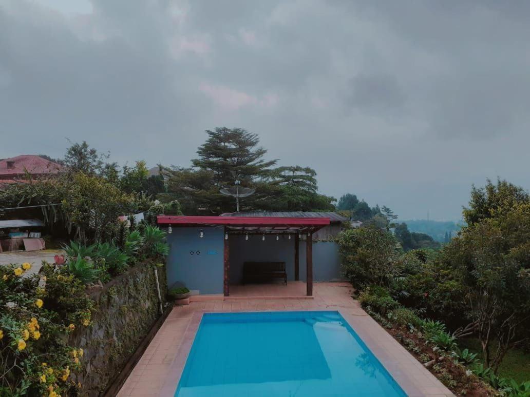 Villa Bata Merah By Spazie Paragajen 外观 照片